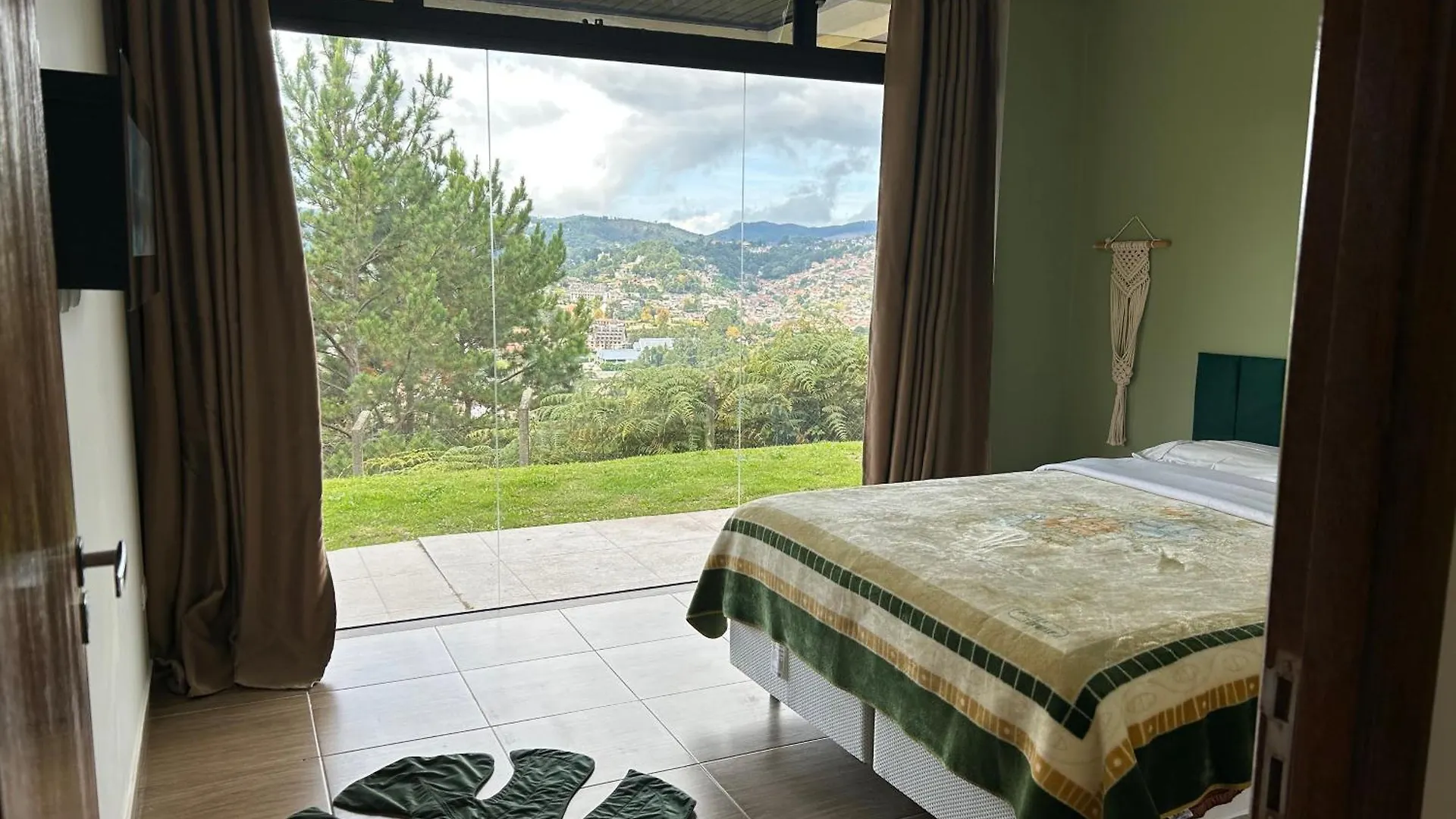 Apartamento Com Vista Em Campos Do Jordao Brazil